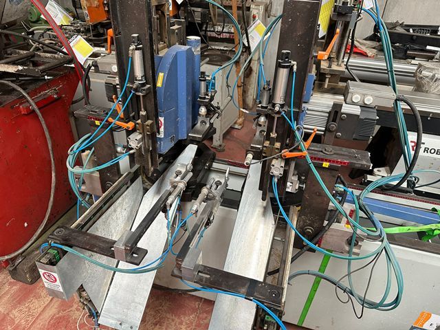 4TC102504-Caselli-Group-TRONCATRICE-DOPPIA-COMEC-TD1200-CAF-R-C-CARICATORE (2).jpeg